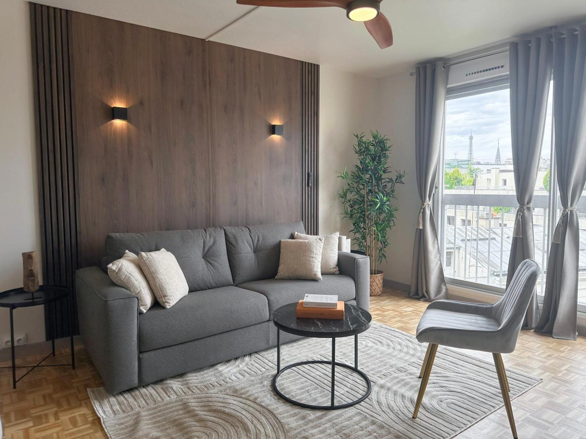 Brand-New Studio With Eiffel Tower View Paříž Exteriér fotografie