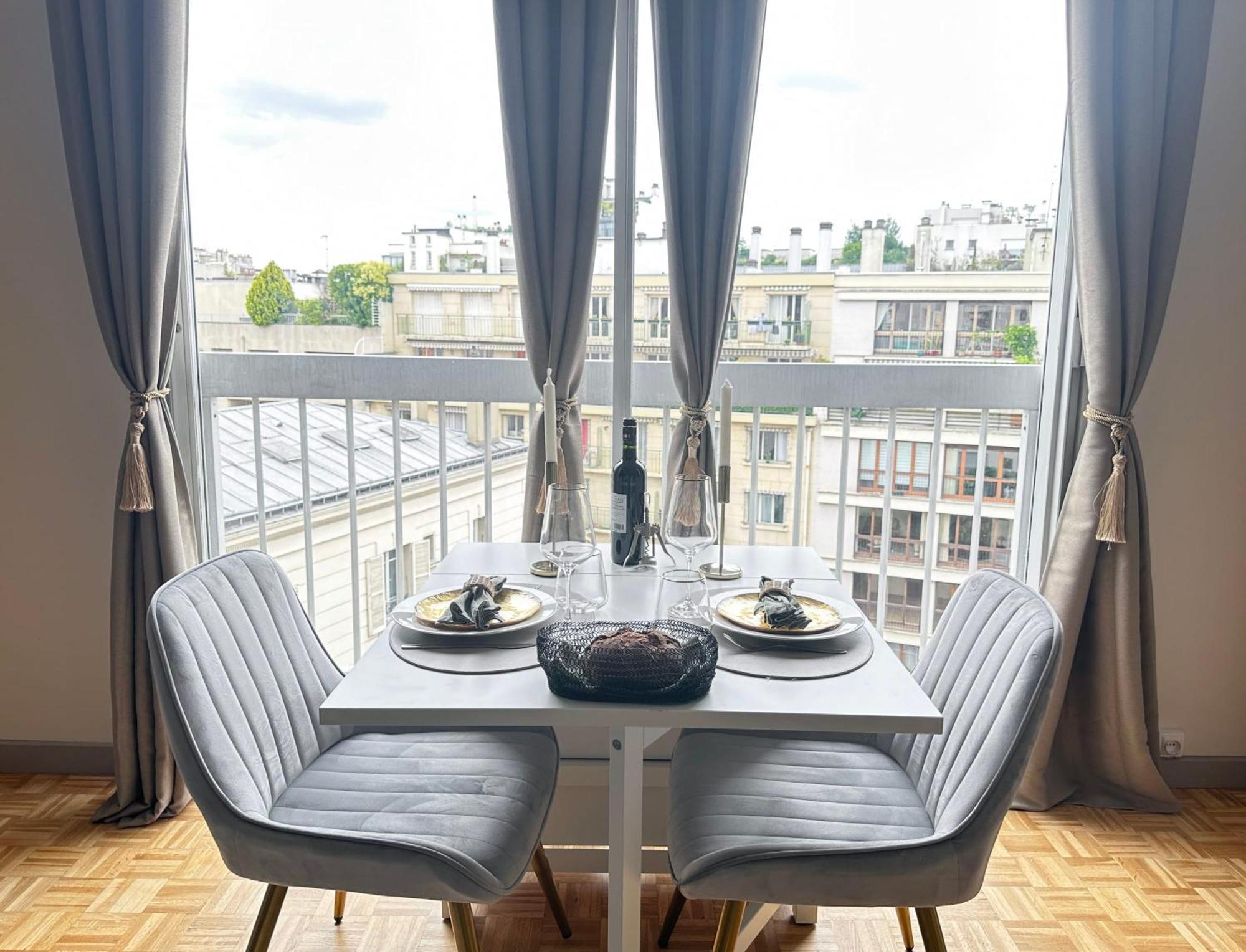 Brand-New Studio With Eiffel Tower View Paříž Exteriér fotografie